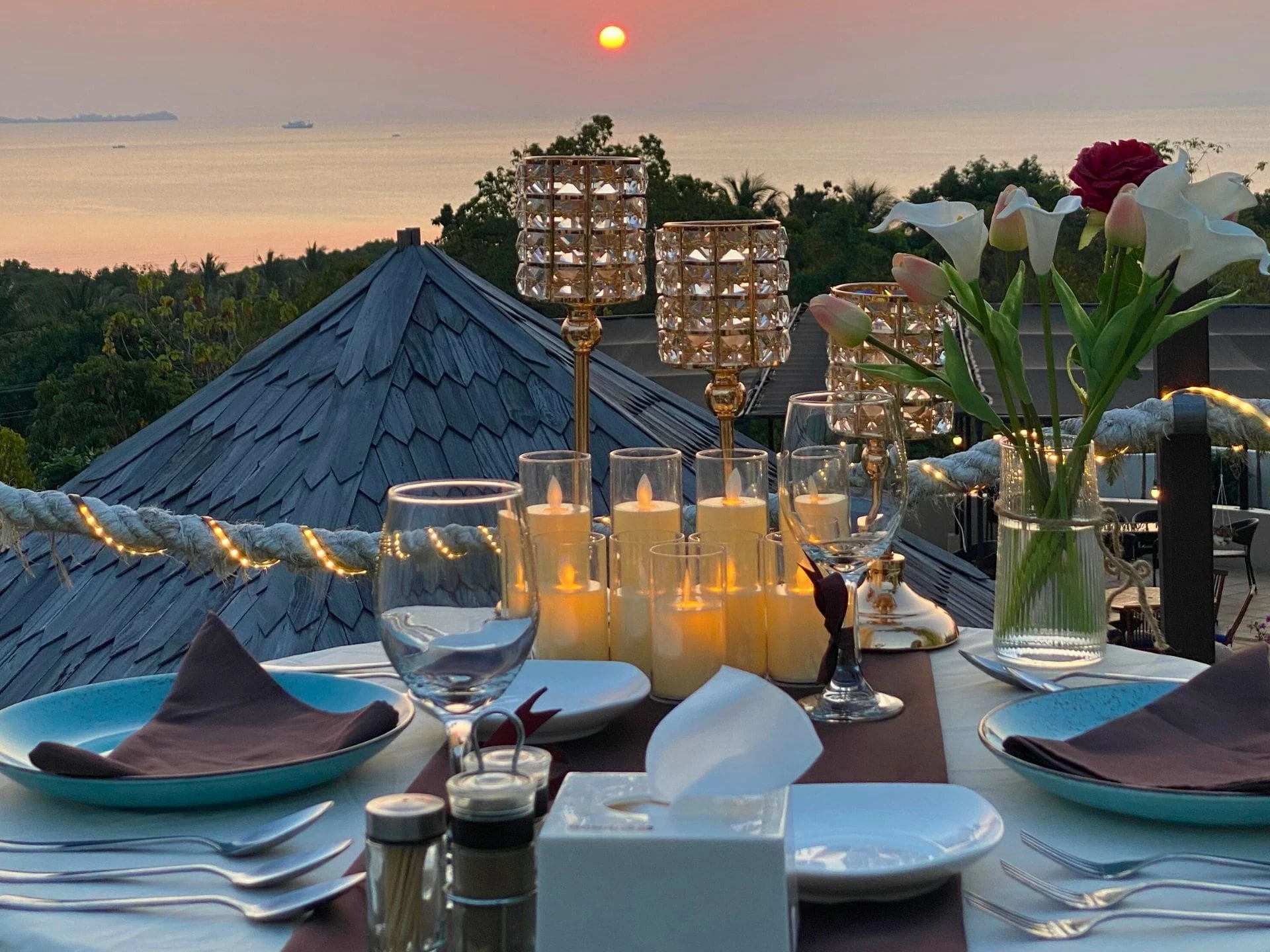 Romantic candlelight dinner at Segara Rasa